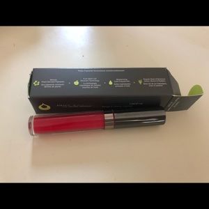 Brand new organic liquid lip phyto-pigments